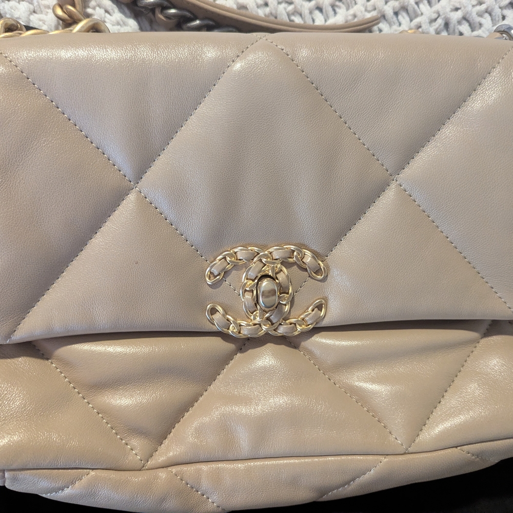 Chanel 19 Light Beige Quilted Shoulder Bag